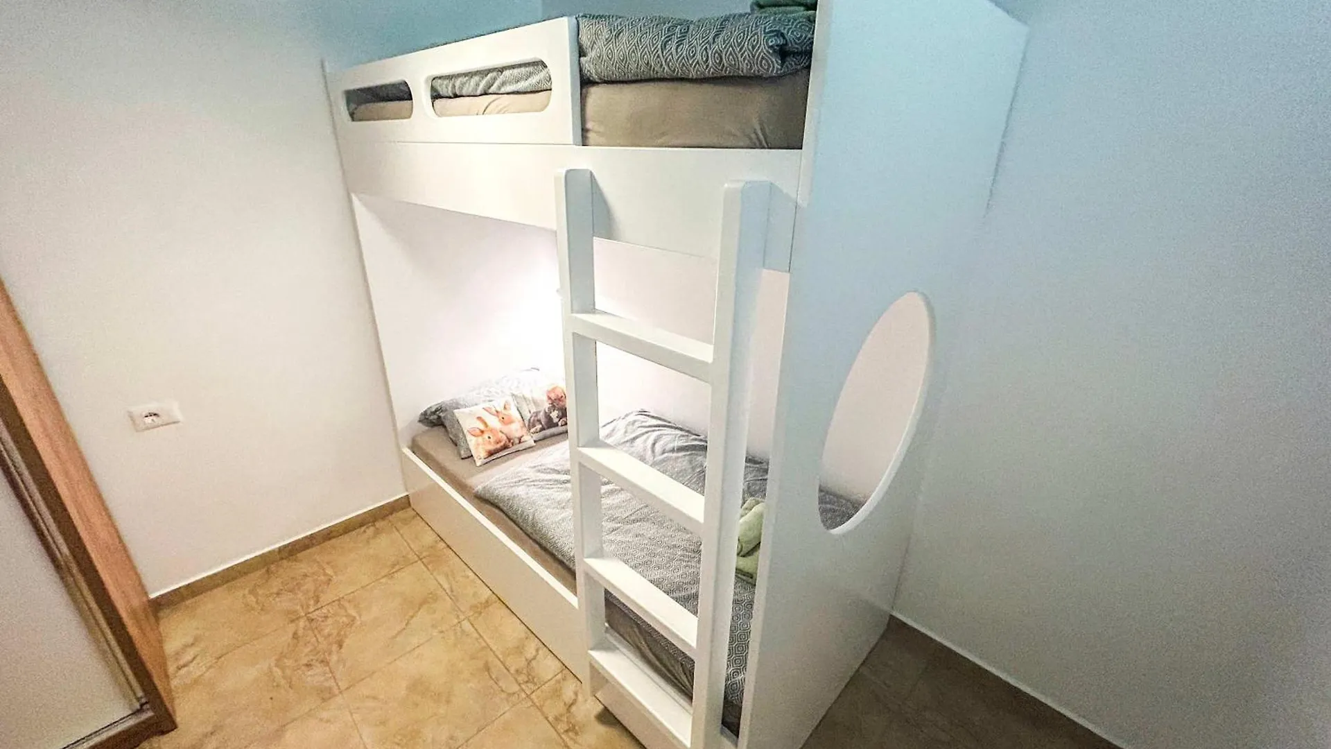 2 Bedroom Apartment 1429 Durres 0*,