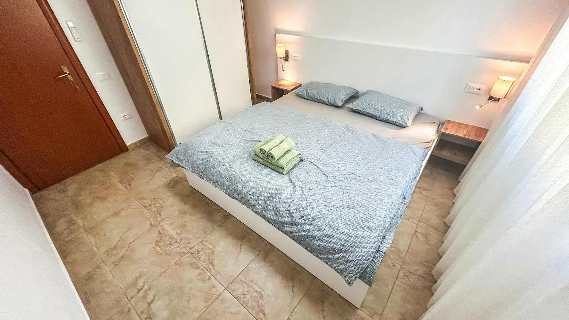 2 Bedroom Apartment 1429 Durres 0*,