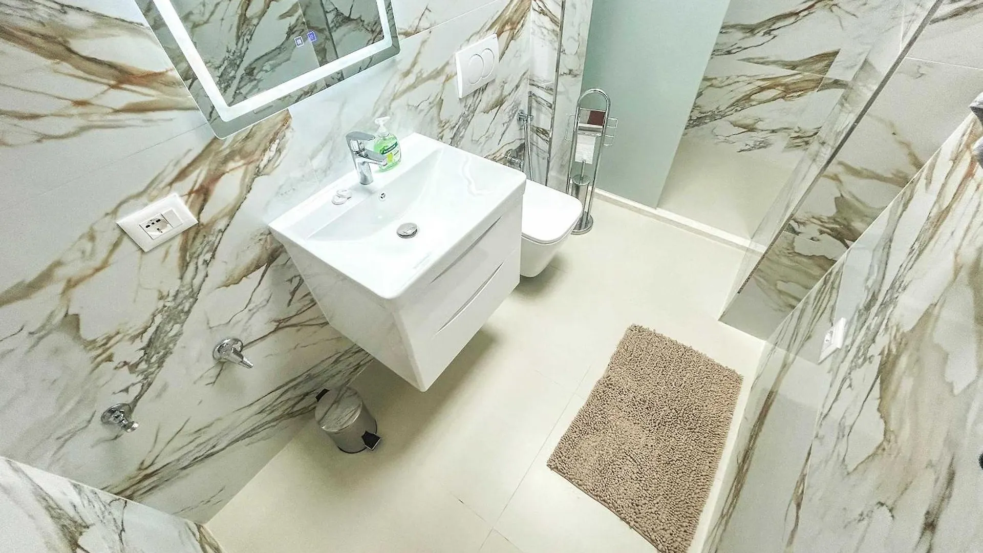 2 Bedroom Apartment 1429 Durres 0*,